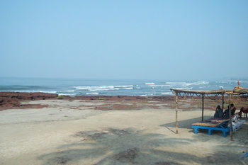 Sea View Resort Morjim Extérieur photo